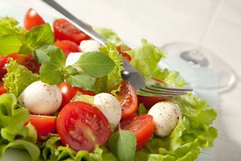dukan diyeti için sebze salatası